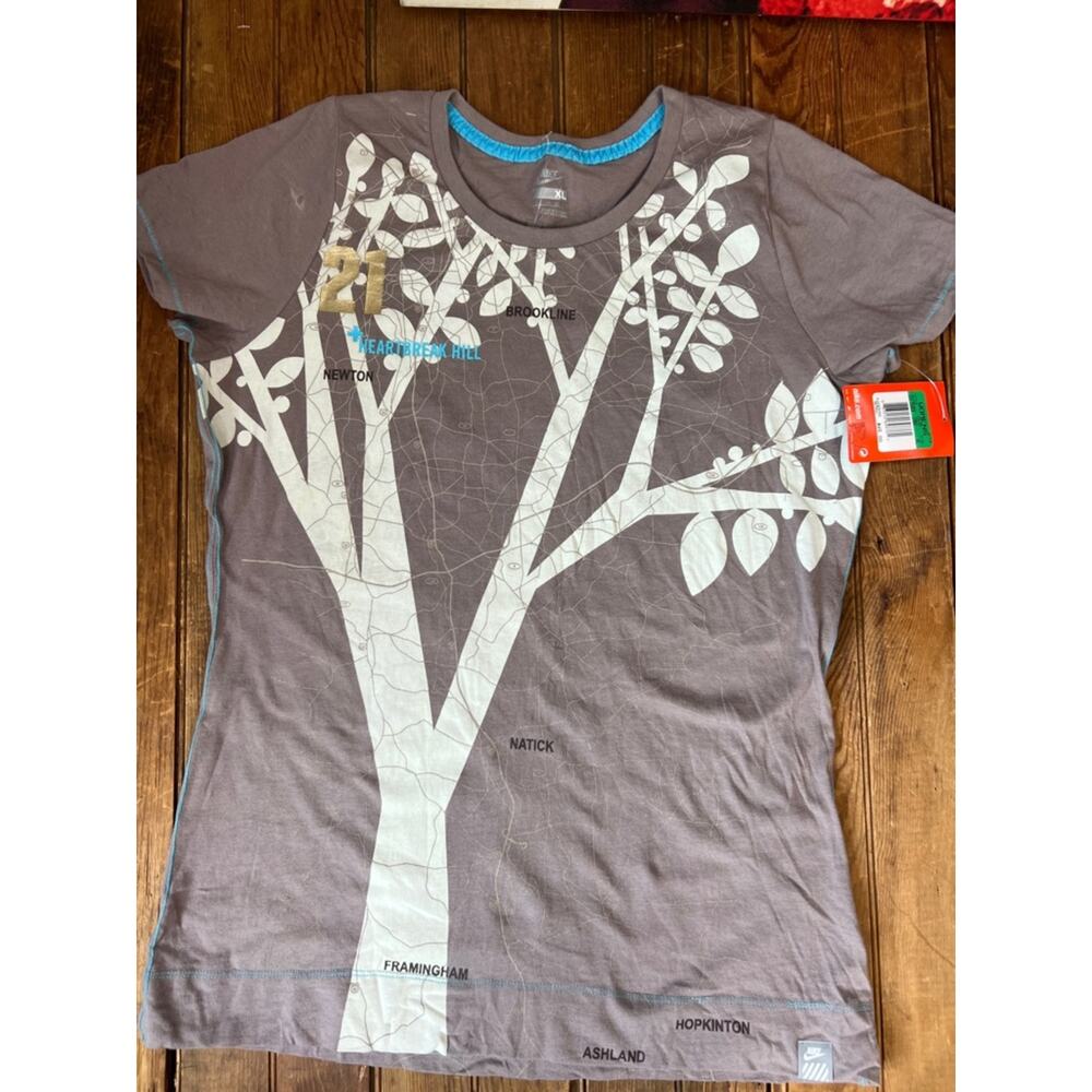 Limited edition, Nike Boston Marathon T-shirt, women’s # 118 out of 1200 NWT